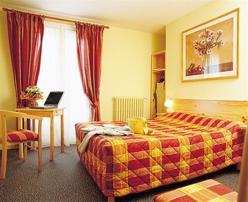 Logis Hotel Auberge De L'Etang Magnac-Bourg Экстерьер фото